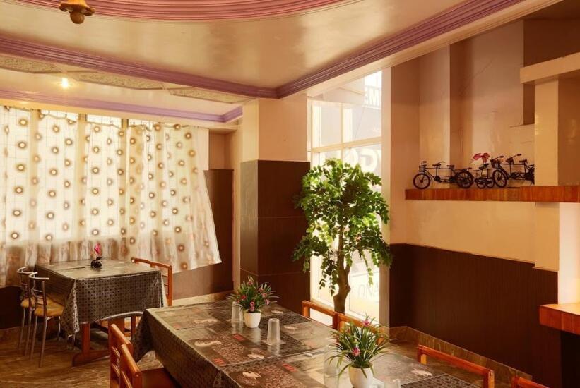 Hotel Assembly Shillong Zewnętrze zdjęcie