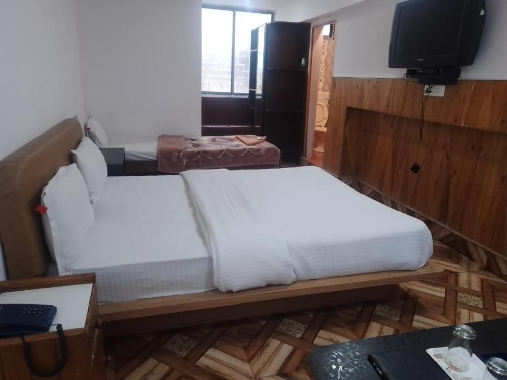 Hotel Assembly Shillong Zewnętrze zdjęcie