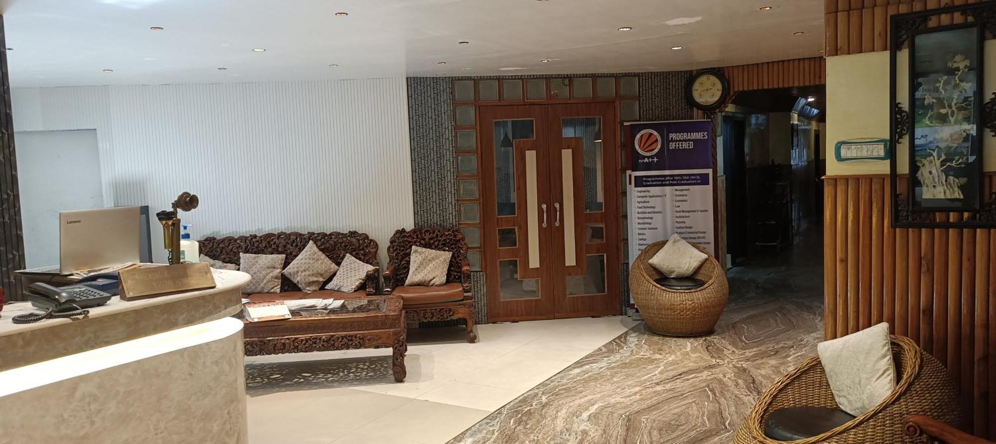 Hotel Assembly Shillong Zewnętrze zdjęcie