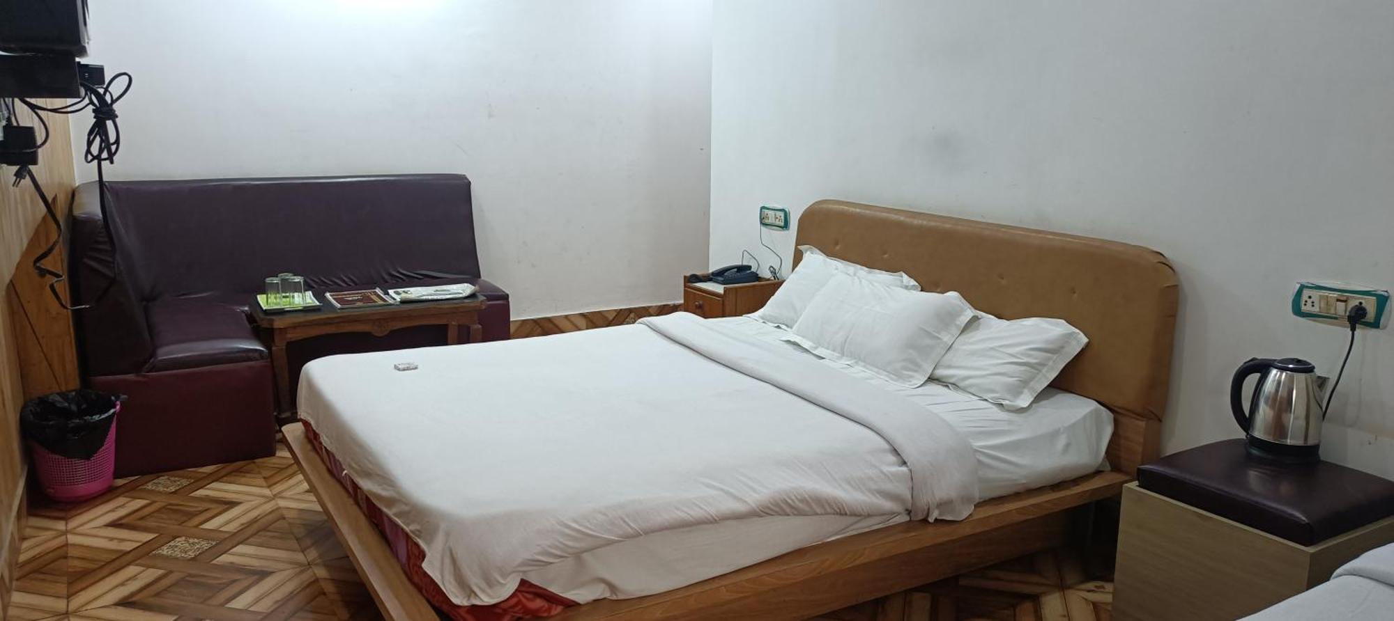Hotel Assembly Shillong Zewnętrze zdjęcie
